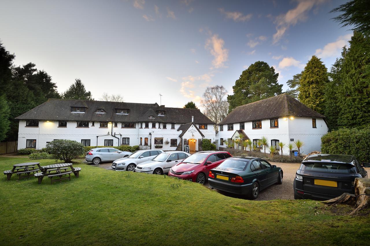 The Roundabout Hotel Pulborough Zewnętrze zdjęcie